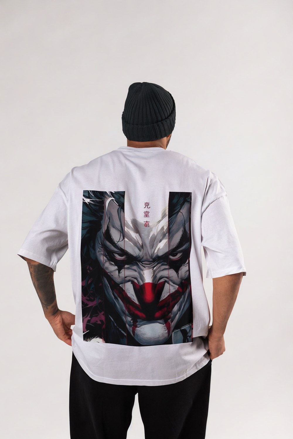 JOKER GRAPHIC TEE
